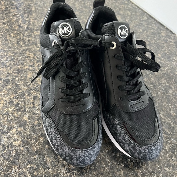 New bought in states so I can’t return them - Picture 3 of 3